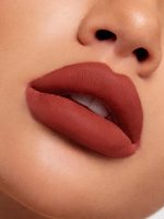 رژ جامد مات شیگلم Sheglam سری Matte Allure | رنگ Love language | با پوشش یکدست و ماندگاری بالا - Image 2