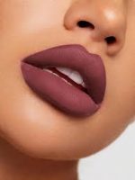 رژ جامد مات شیگلم Sheglam سری Matte Allure | رنگ Wedding | با پوشش عالی و ماندگاری طولانی - Image 2