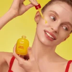 سرم ضد لک و روشن‌کننده اکوال‌بری EQQUALBERRY | مدل Vitamin Illuminating Serum | کمک به کاهش لک و افزایش شفافیت پوست | ۳۰ میل - Image 4